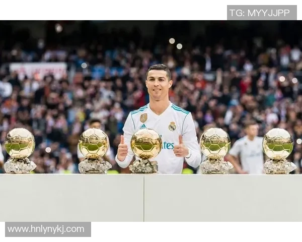 足球明星奇科特的传奇人生与辉煌成就揭秘